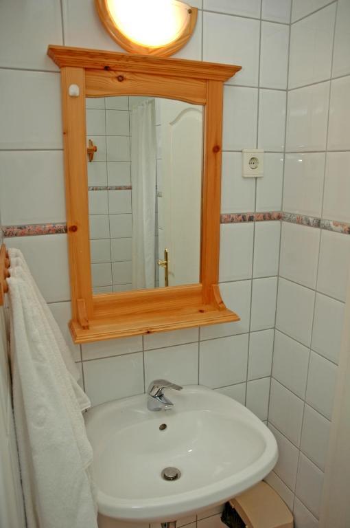 Fészek Apartmanház Vonyarcvashegy Quarto foto