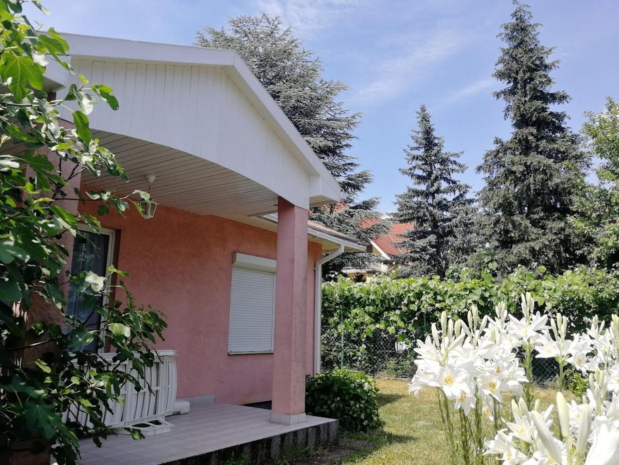 Fészek Apartmanház Vonyarcvashegy Exterior foto