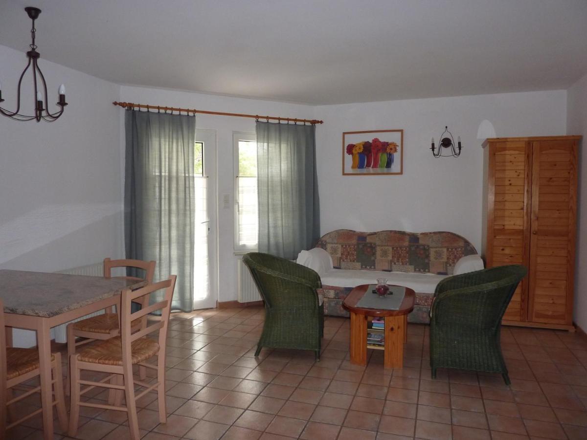 Fészek Apartmanház Vonyarcvashegy Quarto foto